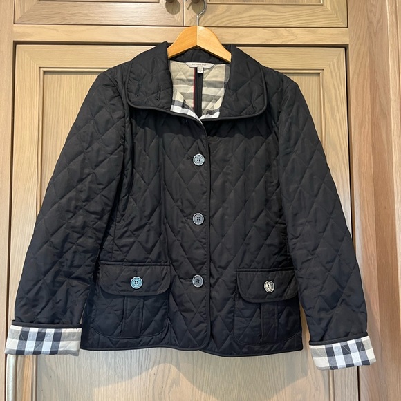 Burberry Jackets & Blazers - Burberry Quilted Short Black Jacket AUTHENTIC